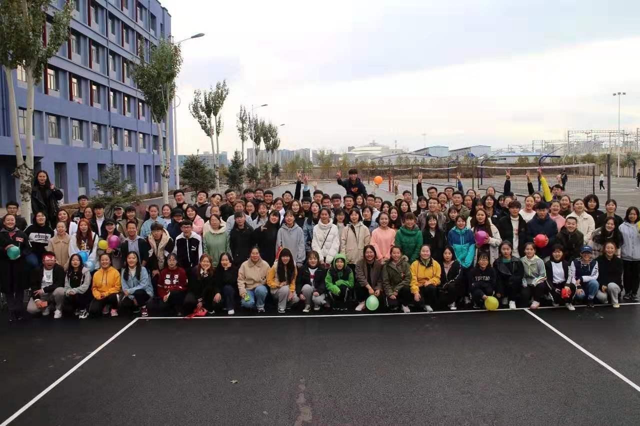 共青團(tuán)內(nèi)蒙古師范大學(xué)鴻德學(xué)院委員會素質(zhì)拓展實踐培訓(xùn)圓滿成功