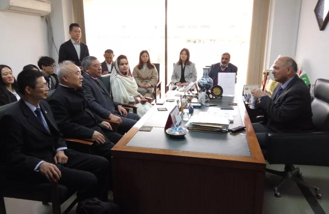 鴻德學(xué)院巴基斯坦研究中心主任唐俊受邀擔(dān)任巴基斯坦三家單位的國(guó)際期刊(博士論文)評(píng)審專家