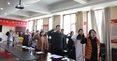 內(nèi)蒙古鴻德文理學(xué)院財(cái)會(huì)系召開預(yù)備黨員轉(zhuǎn)正式黨員支部大會(huì)