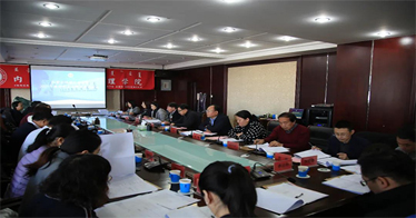鴻德召開教師職務(wù)評聘委員會會議，38名教師通過評審