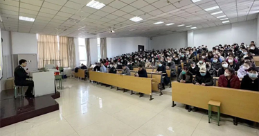 全力備戰(zhàn)開學(xué)！內(nèi)蒙古鴻德文理學(xué)院舉辦春季開學(xué)安全培訓(xùn)