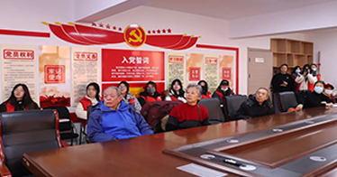 國(guó)家老年大學(xué)共建單位、內(nèi)蒙古鴻德文理學(xué)院老年大學(xué)（籌建中）開(kāi)展“送教進(jìn)社區(qū)”活動(dòng)