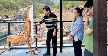 學(xué)院藝術(shù)設(shè)計系開展藝術(shù)采風(fēng)與寫生實踐教學(xué)活動